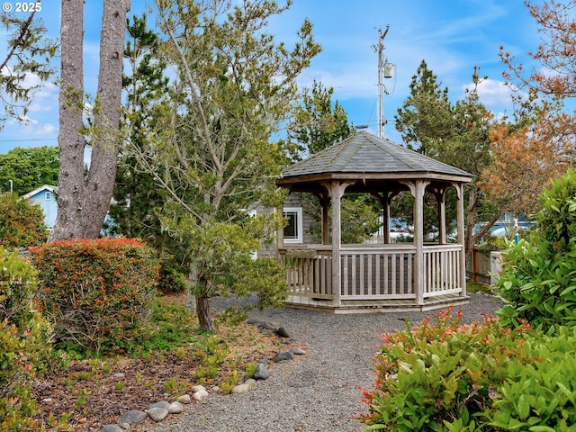 1021 S Prom, Seaside, OR 97138 - view of community featuring a gazebo