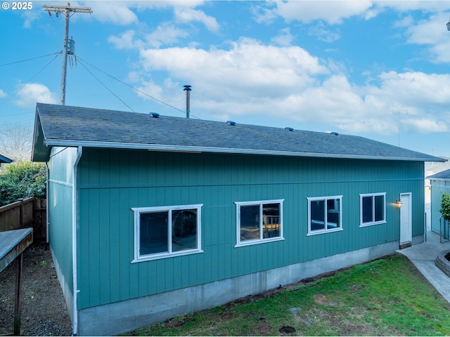 view of home's exterior