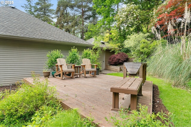 9030 SW Lancelot Ln, Portland, OR 97219 - view of wooden terrace