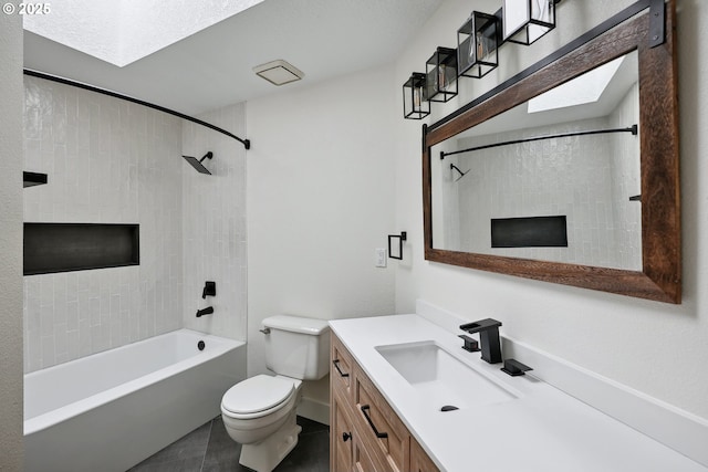 8616 SW 49th Ave, Portland, OR 97219 - full bath featuring toilet, vanity, shower / bathtub combination, and tile patterned floors