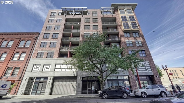 411 NW Flanders St, Portland, OR 97209 - view of apartment building / complex