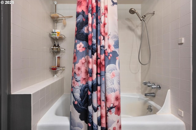 3511 NE Holman St, Portland, OR 97211 - bathroom featuring shower / bath combo