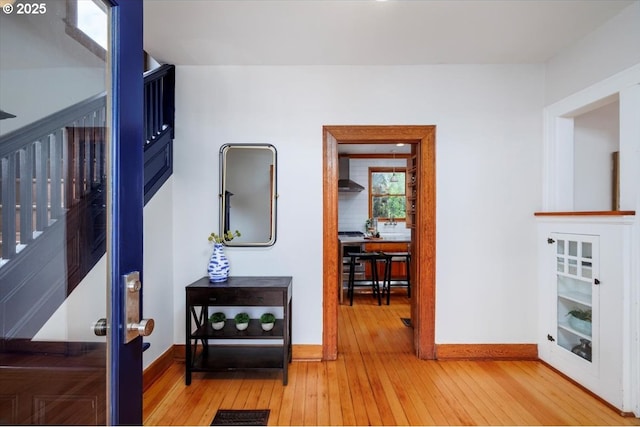 714 SE 35th Ave, Portland, OR 97214 - entryway with light wood finished floors and baseboards