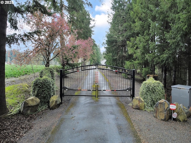 7145 SE Amity Dayton Hwy, Amity, OR 97101 - view of gate