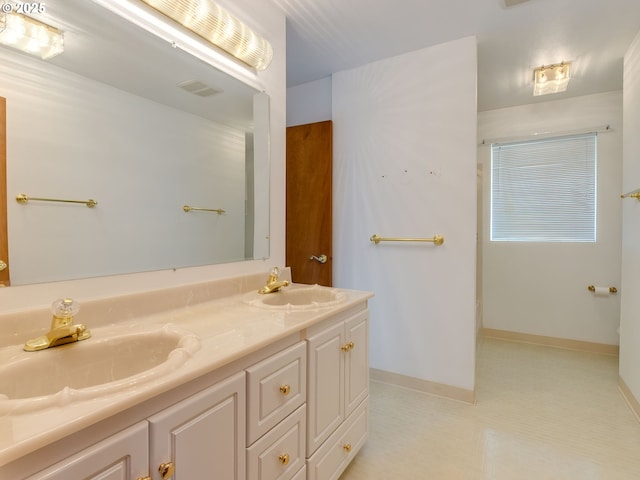 1218 SE Single Tree Dr, Vancouver, WA 98683 - full bath with double vanity and a shower