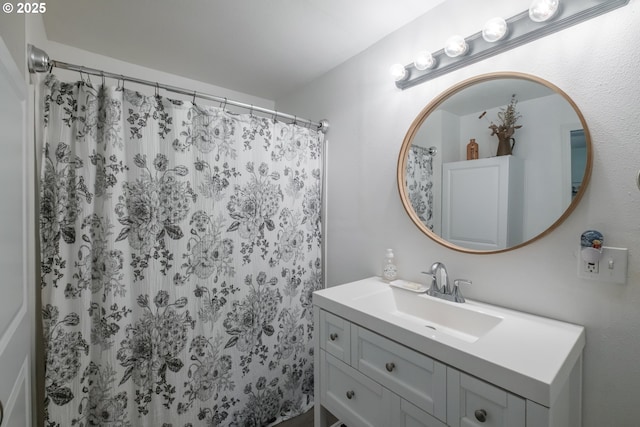 11885 Riverhaven Ln SE, Stayton, OR 97383 - bathroom featuring vanity and curtained shower