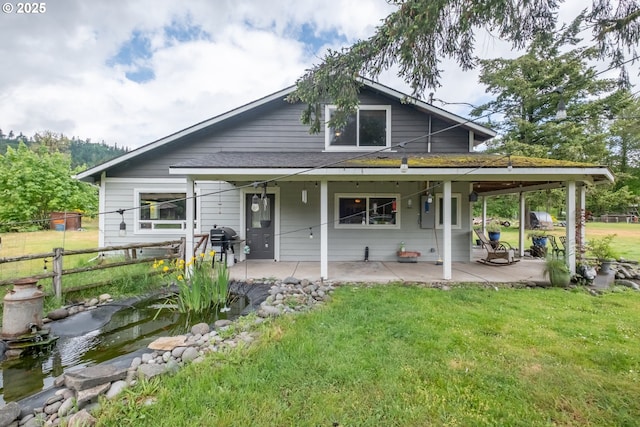 11885 Riverhaven Ln SE, Stayton, OR 97383 - back of house featuring a patio