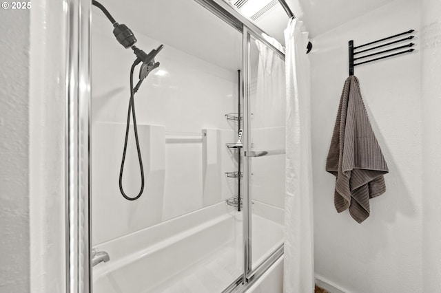 bathroom featuring shower / tub combination