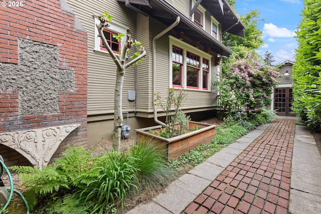 view of property exterior