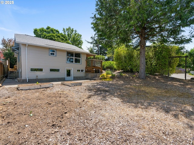 6310 SW 35th Ave, Portland, OR 97221 - back of house with a deck