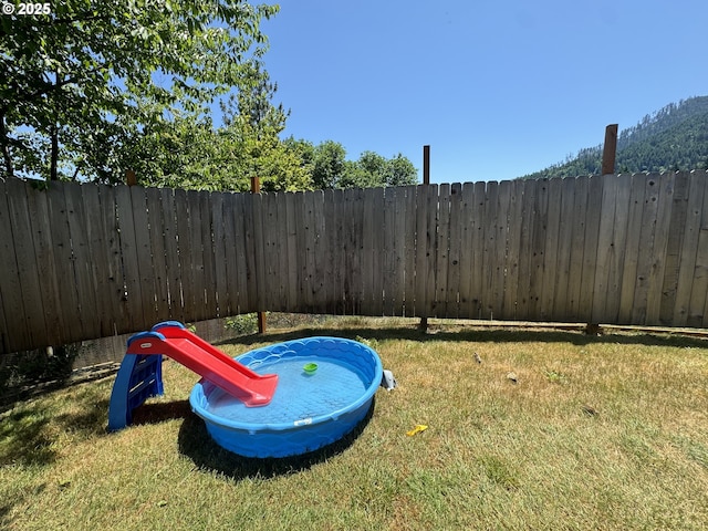 611 Fairchild St, Canyonville, OR 97417 - view of yard