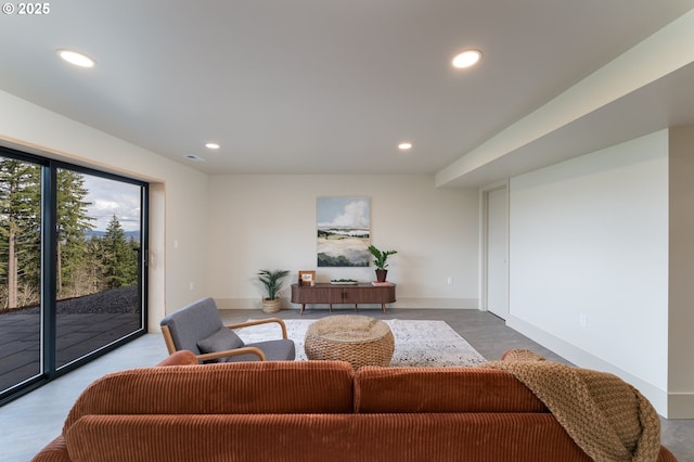 11625 NE Hoskins Hill Rd, Newberg, OR 97132 - living room featuring recessed lighting and baseboards