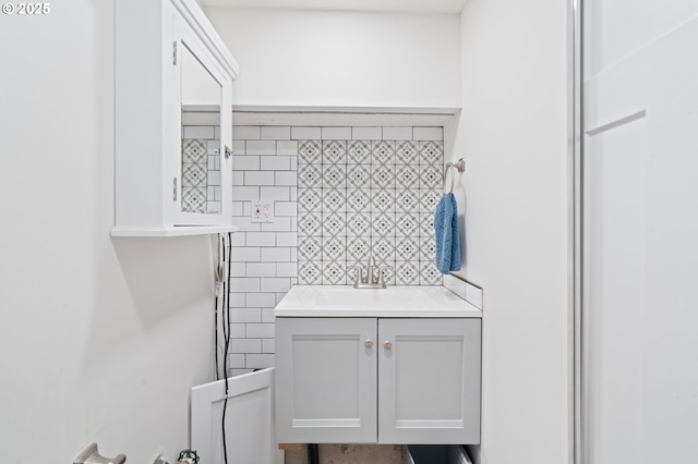 2360 N R St, Washougal, WA 98671 - bathroom with a sink