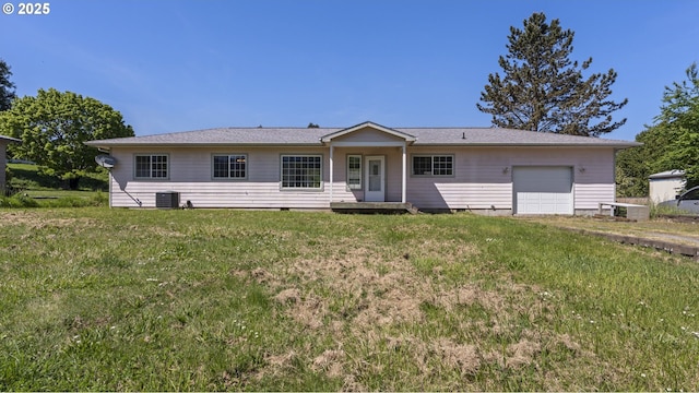151 E Date St, Powers, OR 97466 - single story home featuring an attached garage, cooling unit, and a front lawn