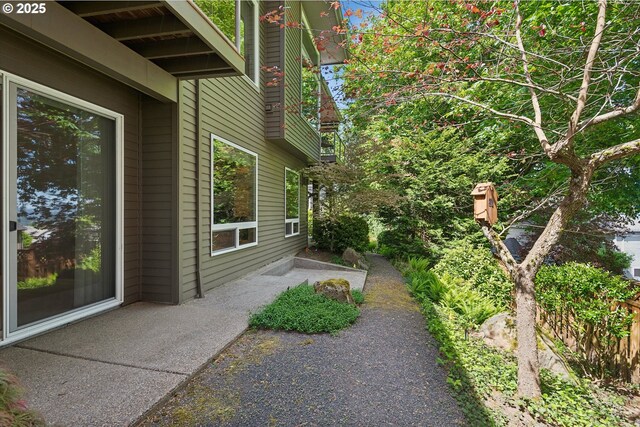22040 Shannon Pl, West Linn, OR 97068 - view of side of property with a patio area