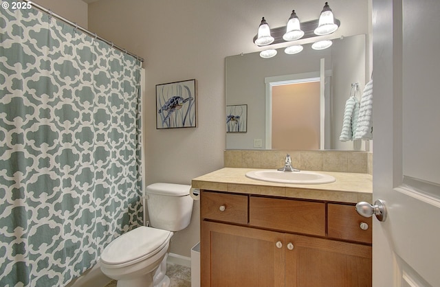 530 N Helens View Dr, Ridgefield, WA 98642 - bathroom with toilet, vanity, baseboards, and curtained shower