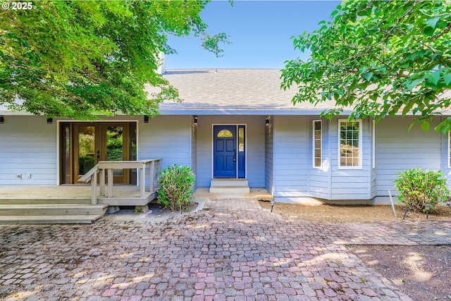 23535 SW Newland Rd, Wilsonville, OR 97070 - ranch-style house with french doors and a shingled roof