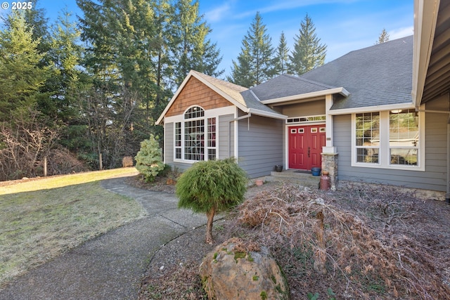 view of front of home with a front yard