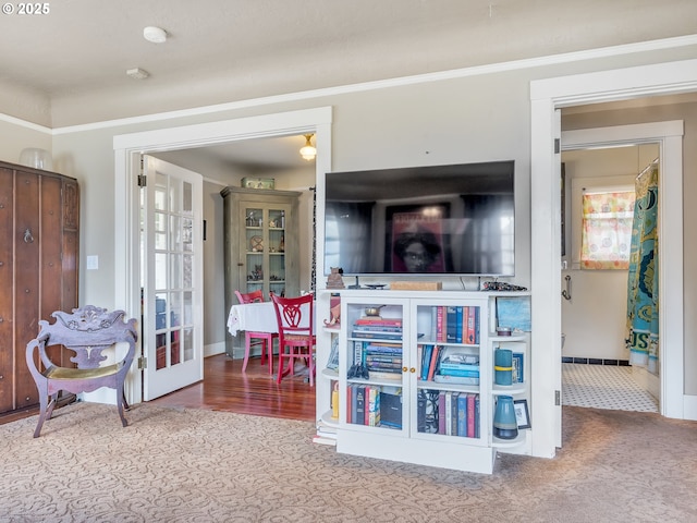 1078 Harrison Ave, Astoria, OR 97103 - carpeted living area featuring baseboards and crown molding
