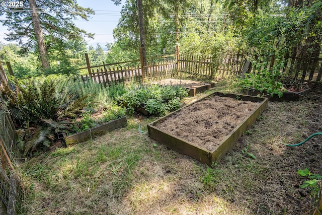 32468 Dillard Rd, Eugene, OR 97405 - view of yard featuring a vegetable garden