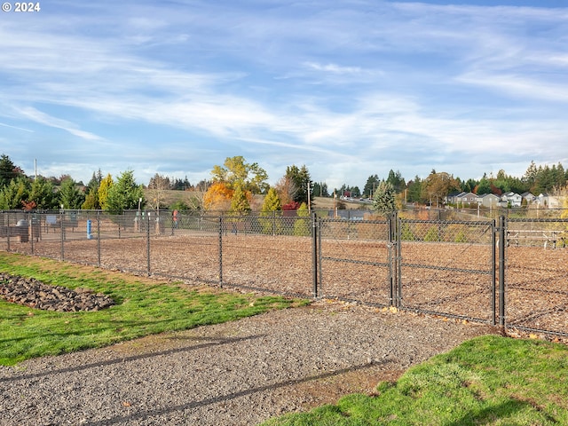 13863 SW Sabrina Ave, Tigard, OR 97140 - view of yard with a gate