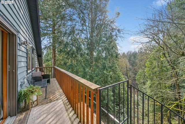 13305 Fox Run, Lake Oswego, OR 97034 - balcony with a view of trees