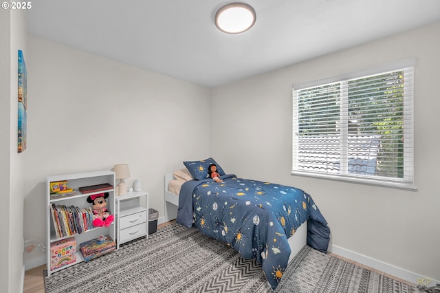 50 Cervantes Cir, Lake Oswego, OR 97035 - bedroom featuring multiple windows