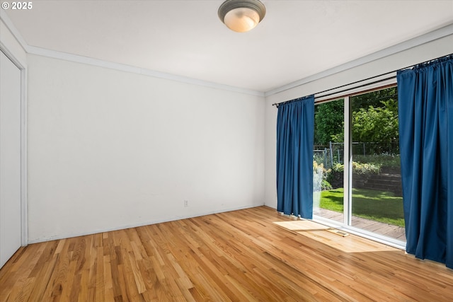3985 Donald St, Eugene, OR 97405 - unfurnished room featuring light wood-style flooring and ornamental molding