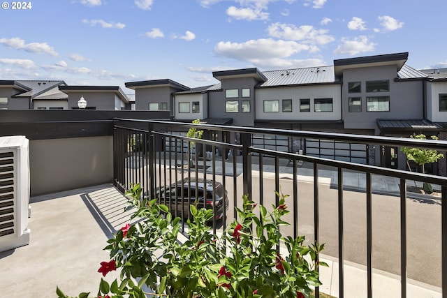 balcony featuring a residential view