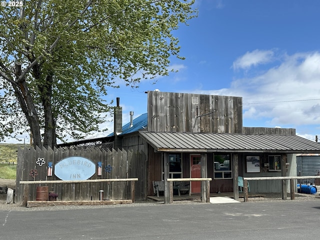 208 S Taylor St, Bickleton, WA 99322