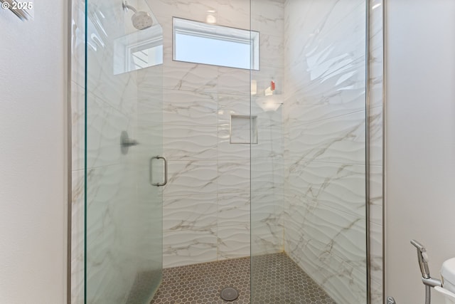 8229 SE Kinnaman St, Hillsboro, OR 97123 - bathroom with a shower stall and toilet