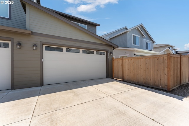 8229 SE Kinnaman St, Hillsboro, OR 97123 - view of side of property with driveway