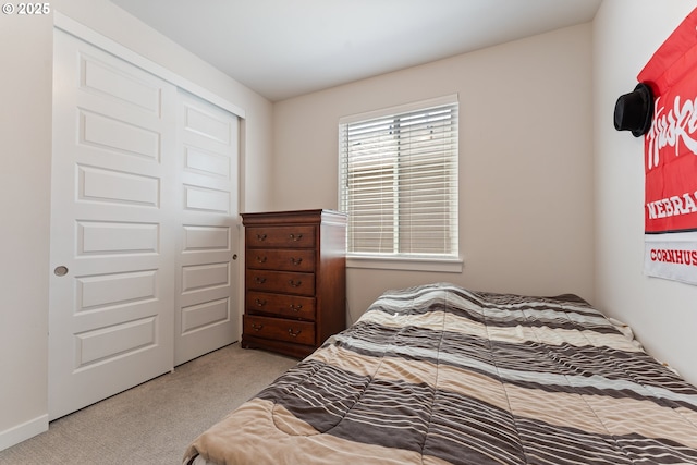 8229 SE Kinnaman St, Hillsboro, OR 97123 - carpeted bedroom with a closet