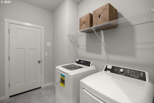 2484 SE Teal Ave, Gresham, OR 97080 - laundry area with independent washer and dryer