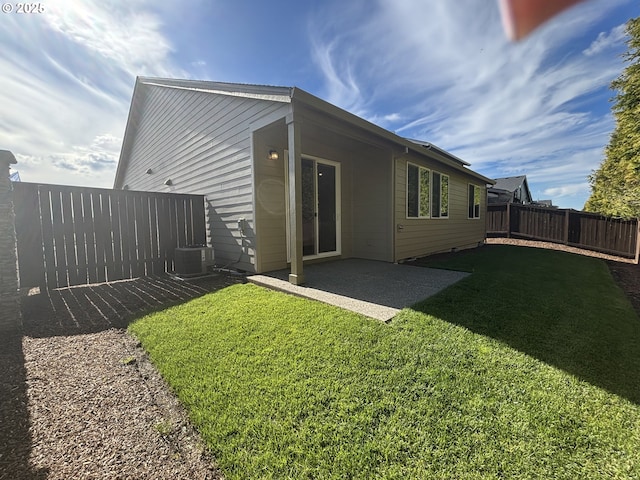 2484 SE Teal Ave, Gresham, OR 97080 - back of house with a patio area