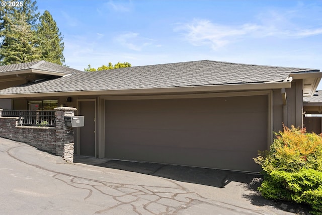 62 Condolea Ter, Lake Oswego, OR 97035 - view of garage