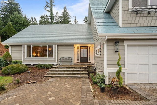 5225 Forest Ridge Rd NE, Silverton, OR 97381 - property entrance featuring a garage