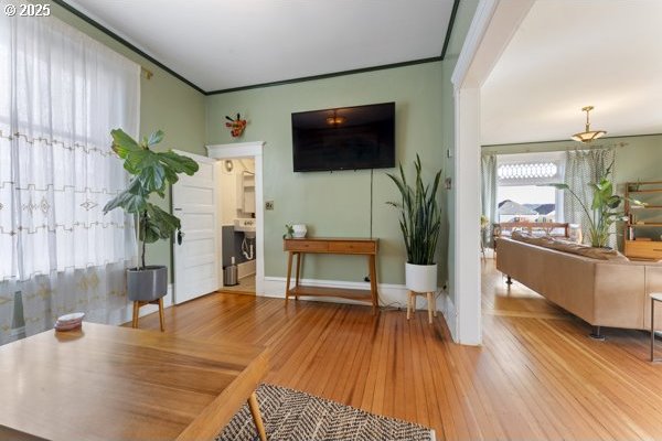 1508 Union Ave, North Bend, OR 97459 - living area featuring wood finished floors and baseboards