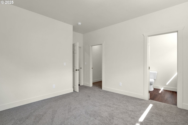 48438 E Meadow Way, Oakridge, OR 97463 - unfurnished bedroom featuring carpet floors, connected bathroom, and a spacious closet