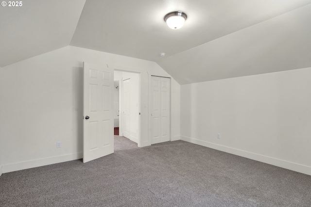 48438 E Meadow Way, Oakridge, OR 97463 - additional living space featuring vaulted ceiling and dark carpet