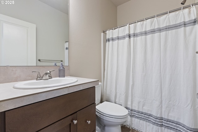 11449 SW Mont Blanc St, Wilsonville, OR 97070 - full bath featuring toilet, vanity, and curtained shower