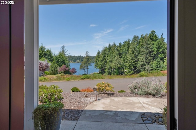 83591 Sauter Dr, Florence, OR 97439 - view of patio featuring a water view