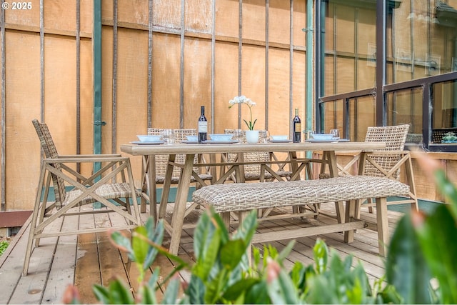 3360 NW Oceanview Dr, Newport, OR 97365 - balcony with outdoor dining area