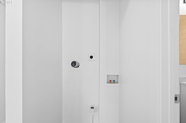3235 SE 69th Ave, Portland, OR 97206 - laundry room featuring hookup for an electric dryer and washer hookup