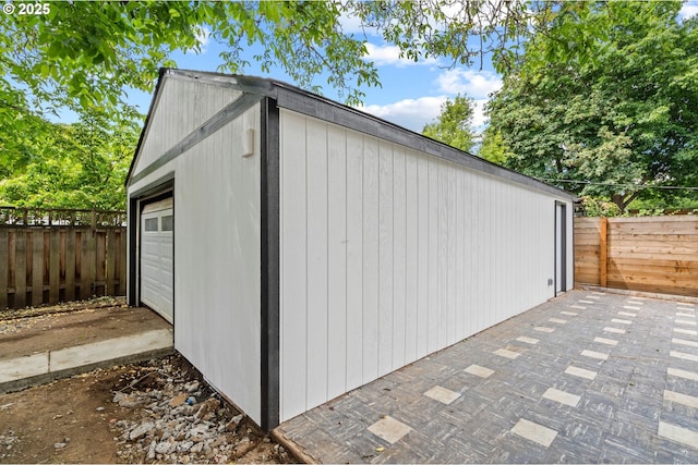 3235 SE 69th Ave, Portland, OR 97206 - view of outdoor structure featuring a fenced backyard