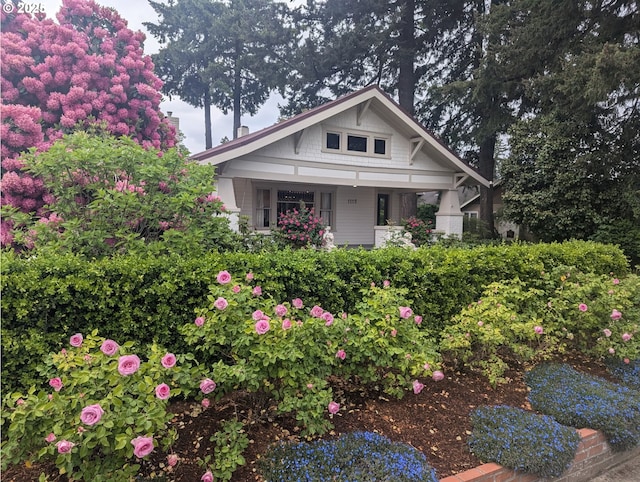 view of front of house with a porch