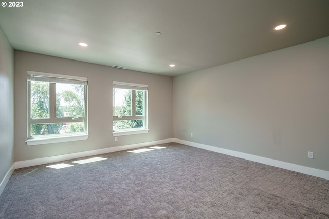 304 N Bridgeton Rd, Portland, OR 97217 - empty room with recessed lighting and carpet