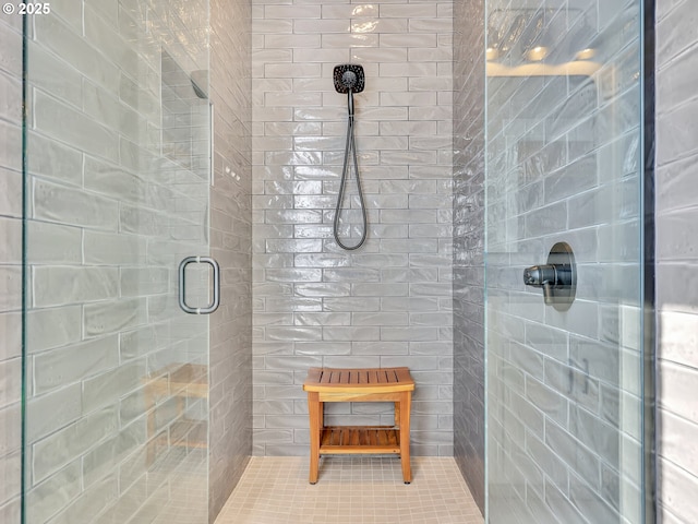 1155 SE Bugle Ave, Warrenton, OR 97146 - full bath featuring a tile shower