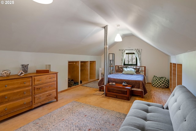 2869 SE Sherman St, Portland, OR 97214 - bedroom with lofted ceiling