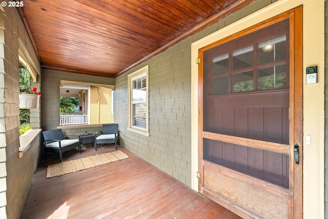 3113 SE Main St, Portland, OR 97214 - view of wooden porch